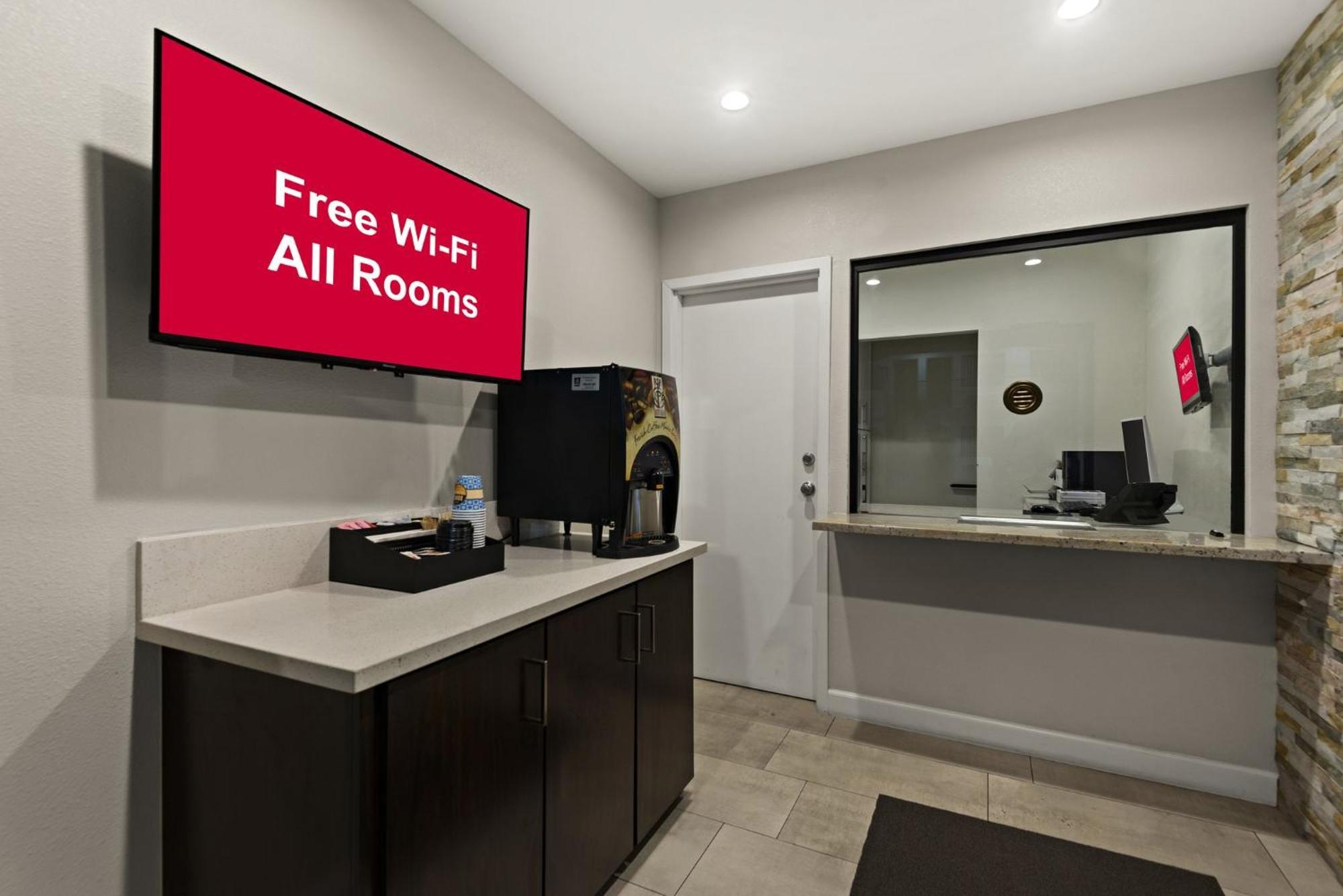Red Roof Inn Carson - Wilmington, Ca ลอสแอนเจลิส ภายนอก รูปภาพ