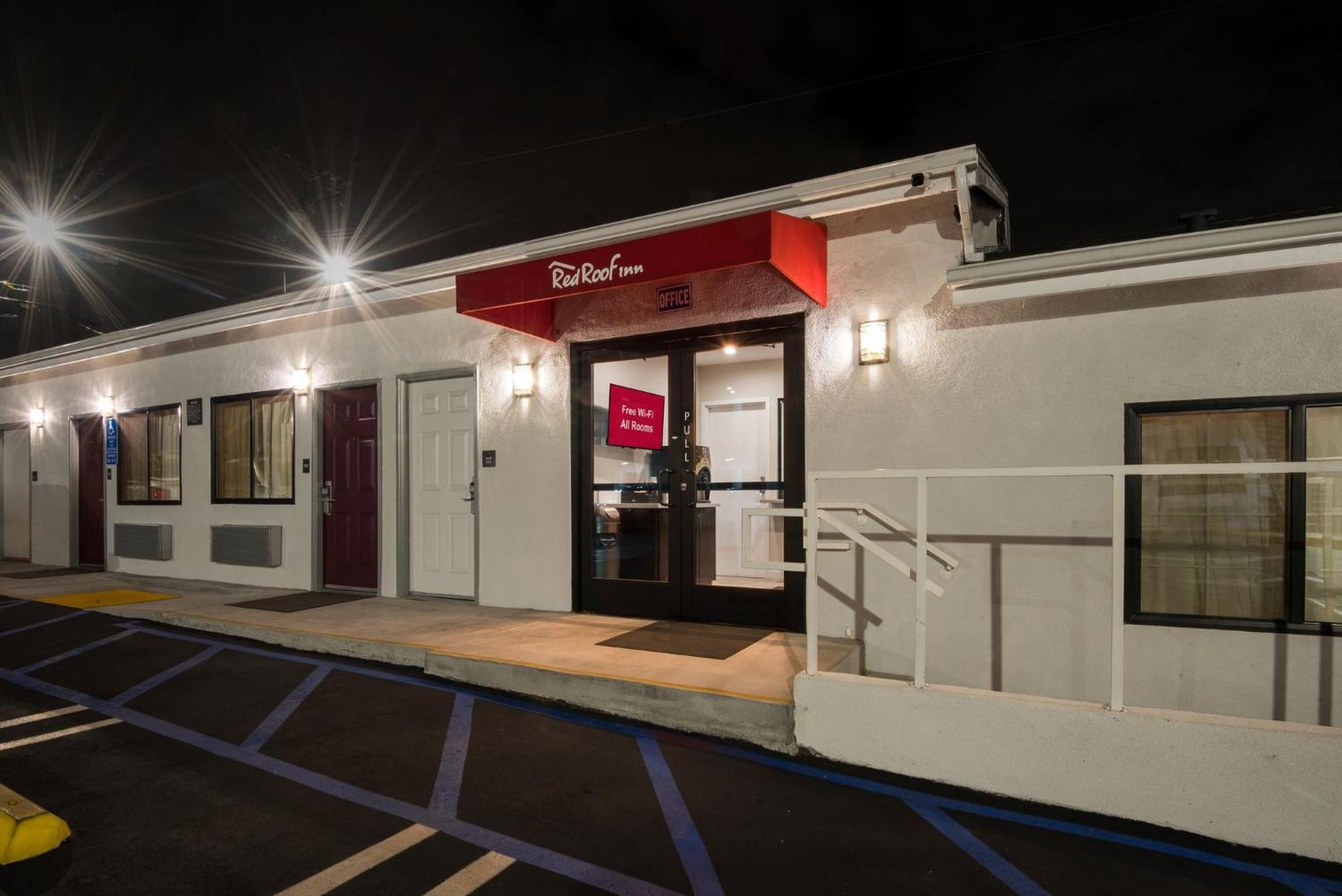 Red Roof Inn Carson - Wilmington, Ca ลอสแอนเจลิส ภายนอก รูปภาพ