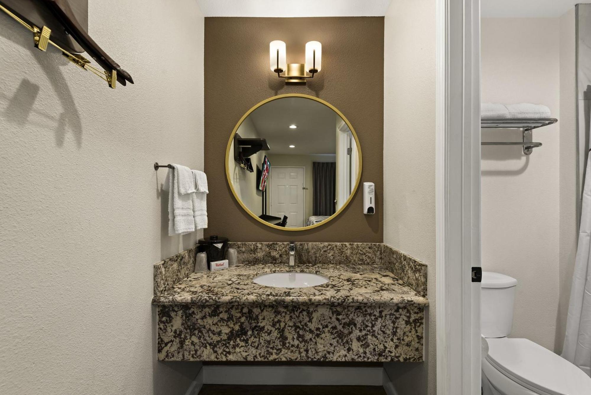 Red Roof Inn Carson - Wilmington, Ca ลอสแอนเจลิส ภายนอก รูปภาพ